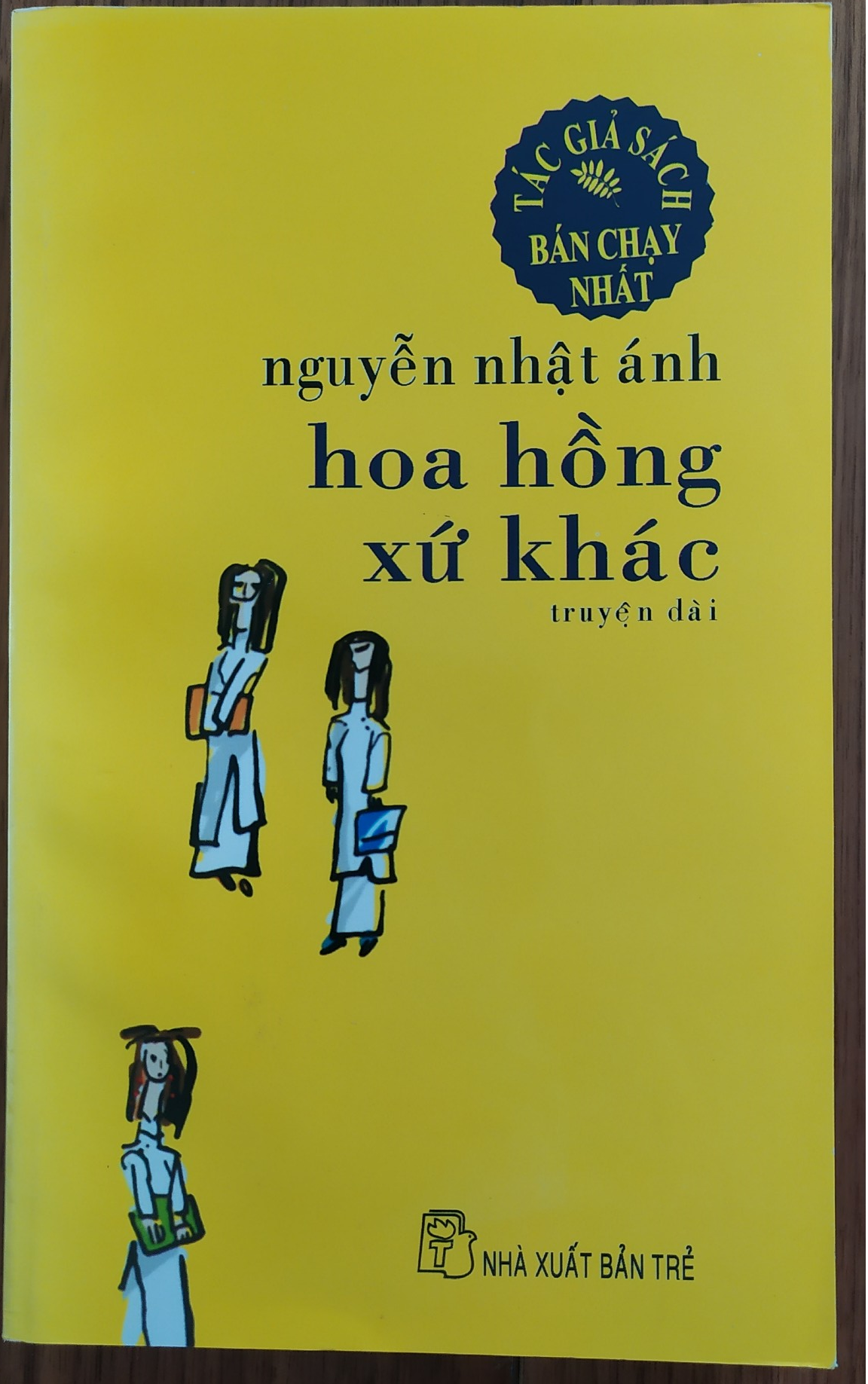 Hoa hồng xứ khác: truyện dài