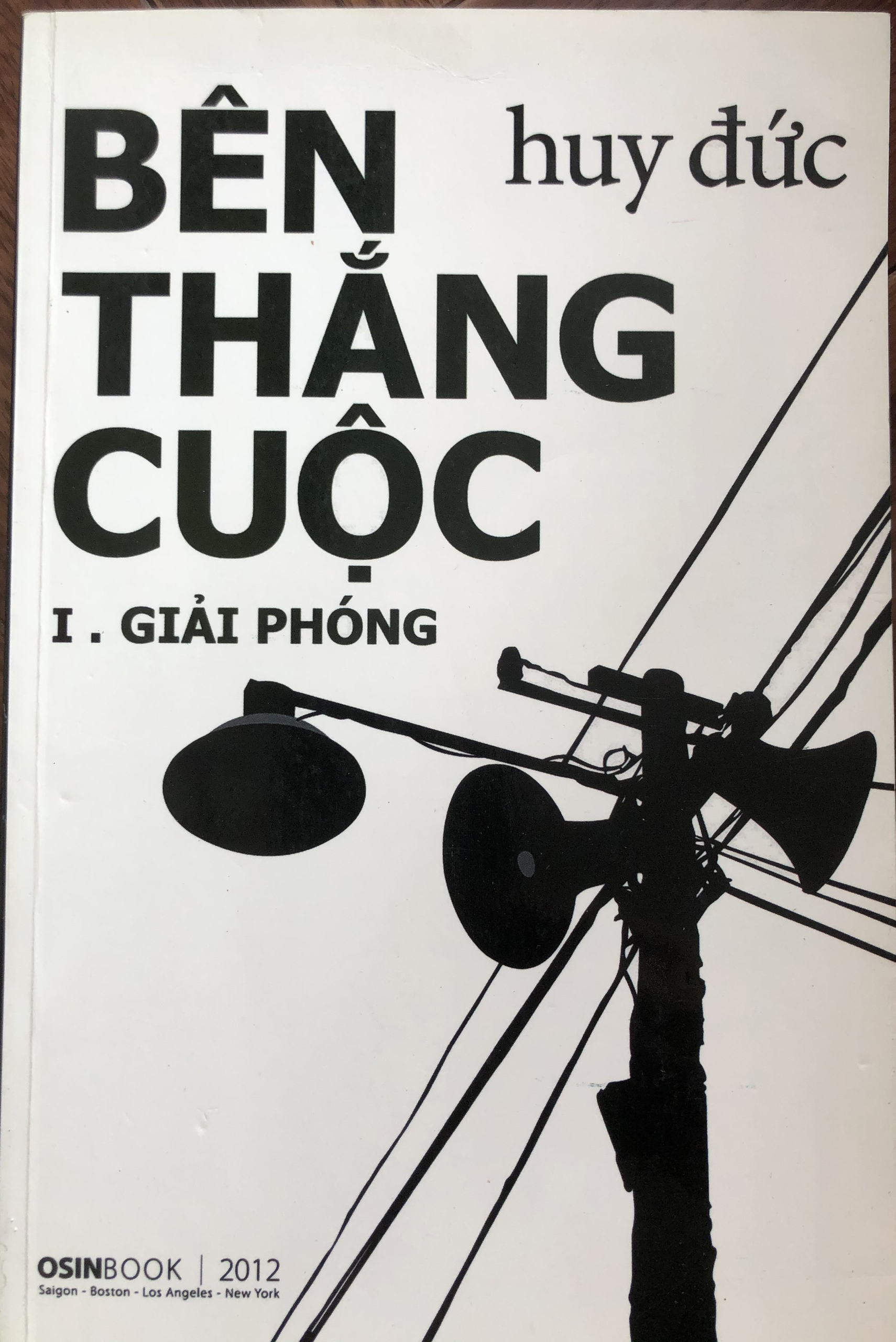 Bên thắng cuộc: Tập 1