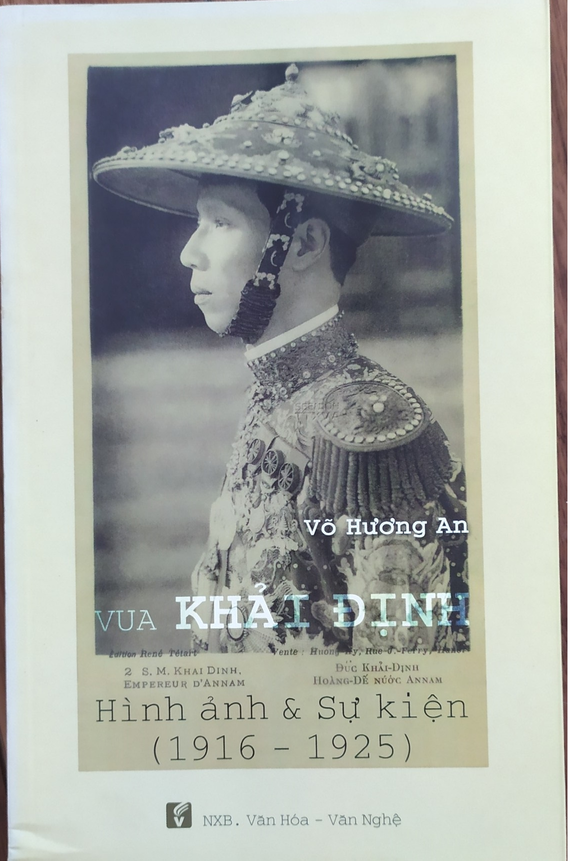 Vua Khải Định: Hình Ảnh Và Sự Kiện (1916 - 1925)