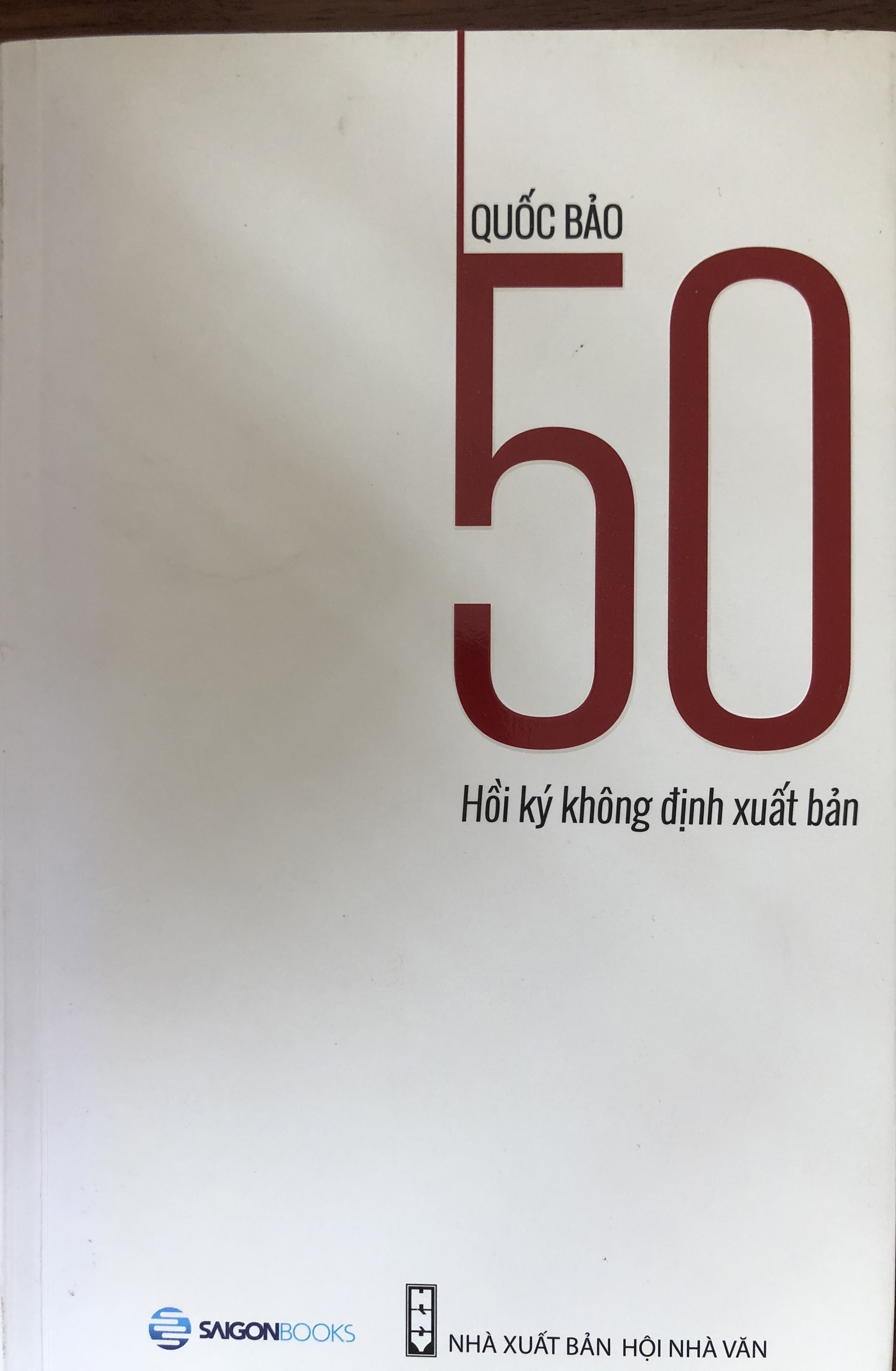 50 Hồi ký không định xuất bản