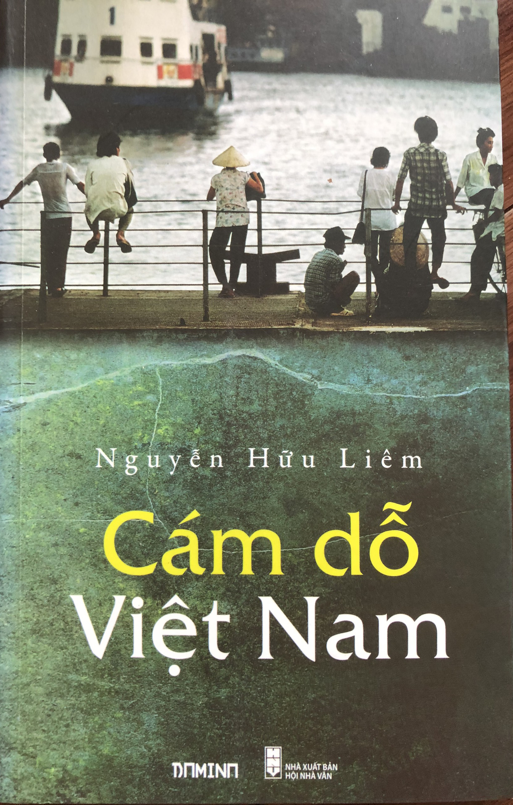 Cám dỗ Việt Nam