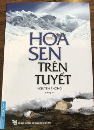 Hoa sen trên tuyết