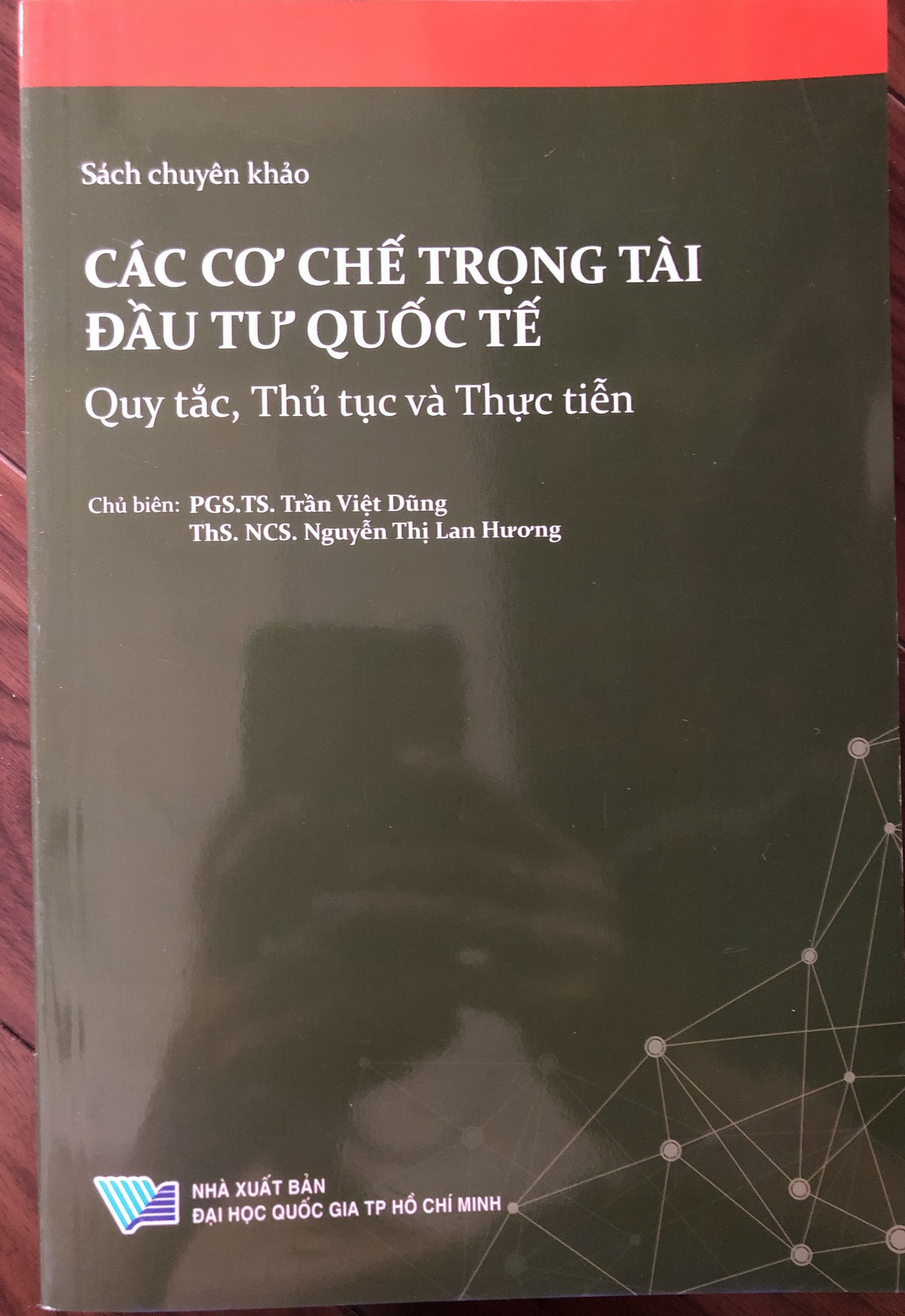 Các cơ chế trọng tài đầu tư quốc tế: quy tắc, thủ tục và thực tiễn