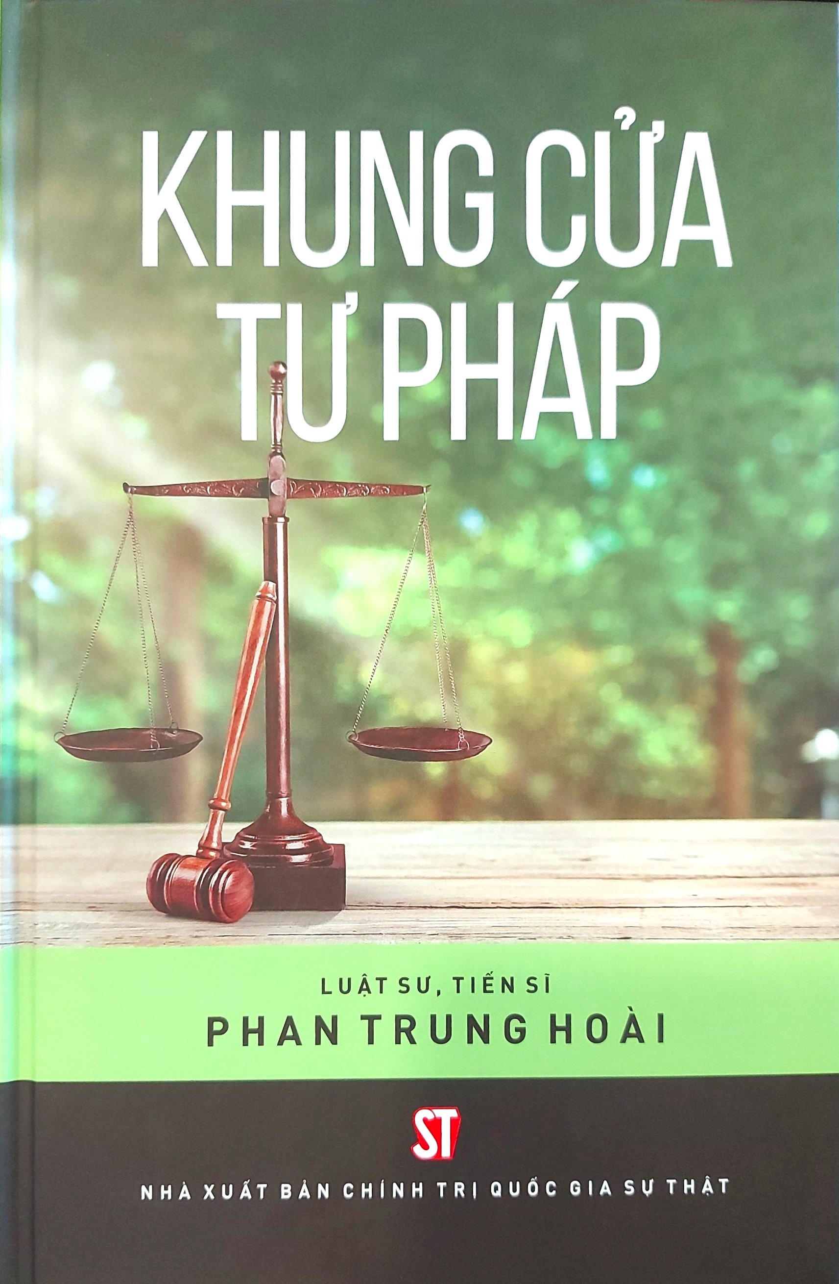 KHUNG CỬA TƯ PHÁP